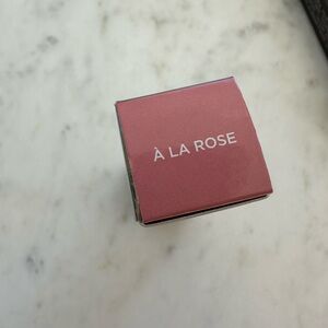Laura mercier a la rose rouge essential lipstick new in box